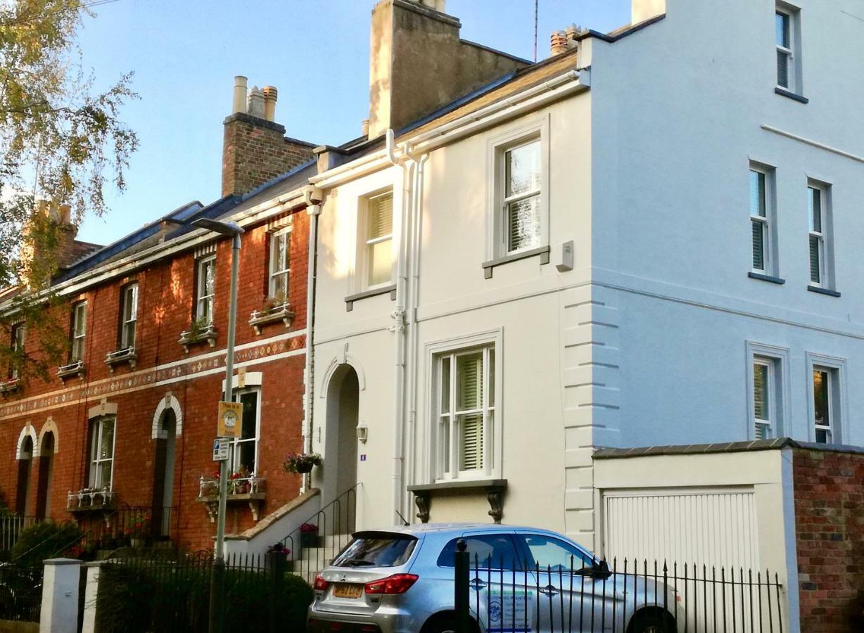 Number 8 Cheltenham Exterior photo